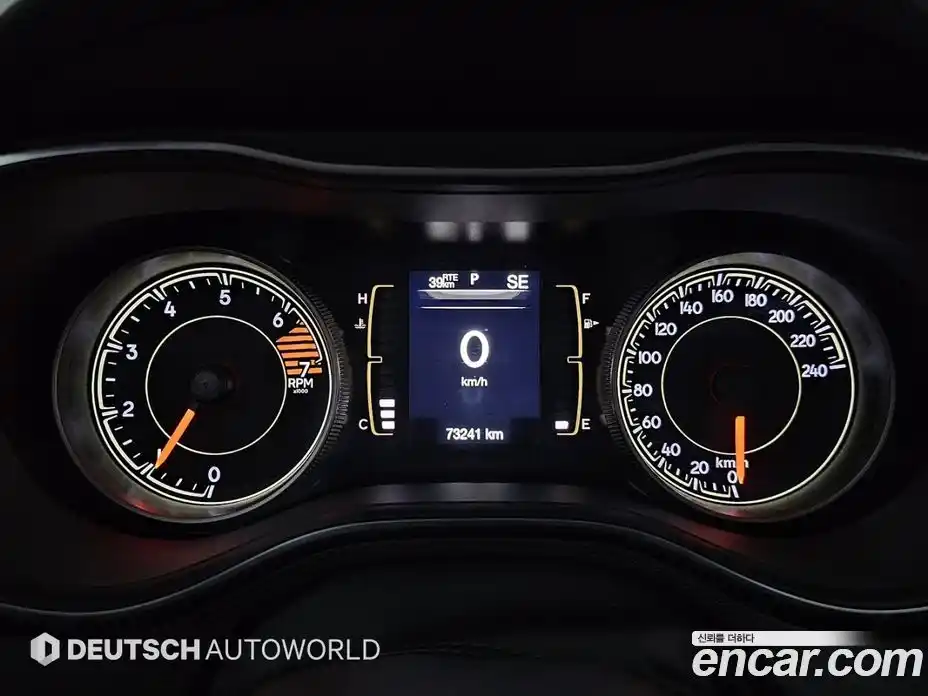 Jeep Cherokee 2019 2.4 Автомат в Москве № 170018, фото 8