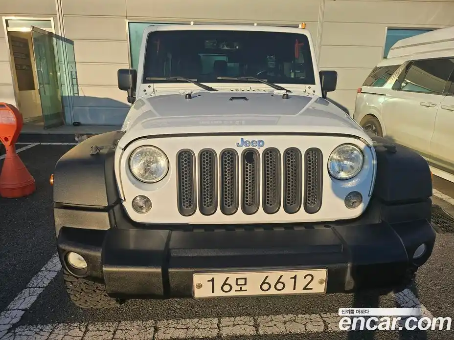 Jeep Wrangler 2015 2.8 Автомат в Москве № 170090, фото 3