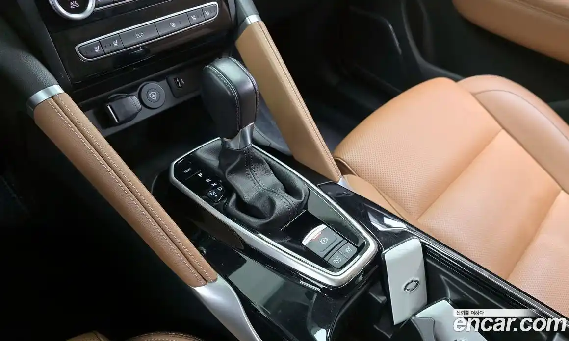 Renault QM6 2024 2.0 Автомат в Москве № 176748, фото 13