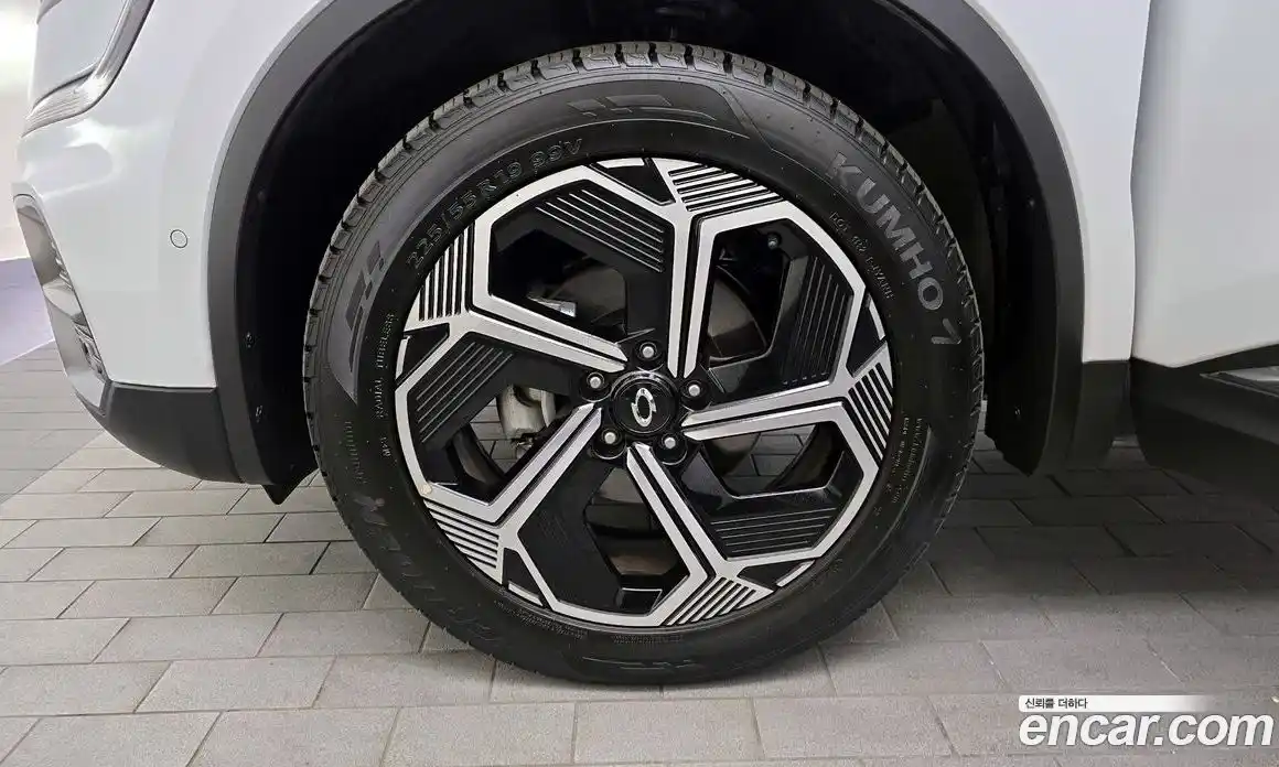 Renault QM6 2024 2.0 Автомат в Москве № 176748, фото 19