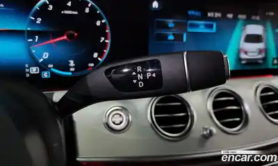 Mercedes-Benz E-Class 2021 2.0 Автомат в Москве № 178427, миниатюра 11