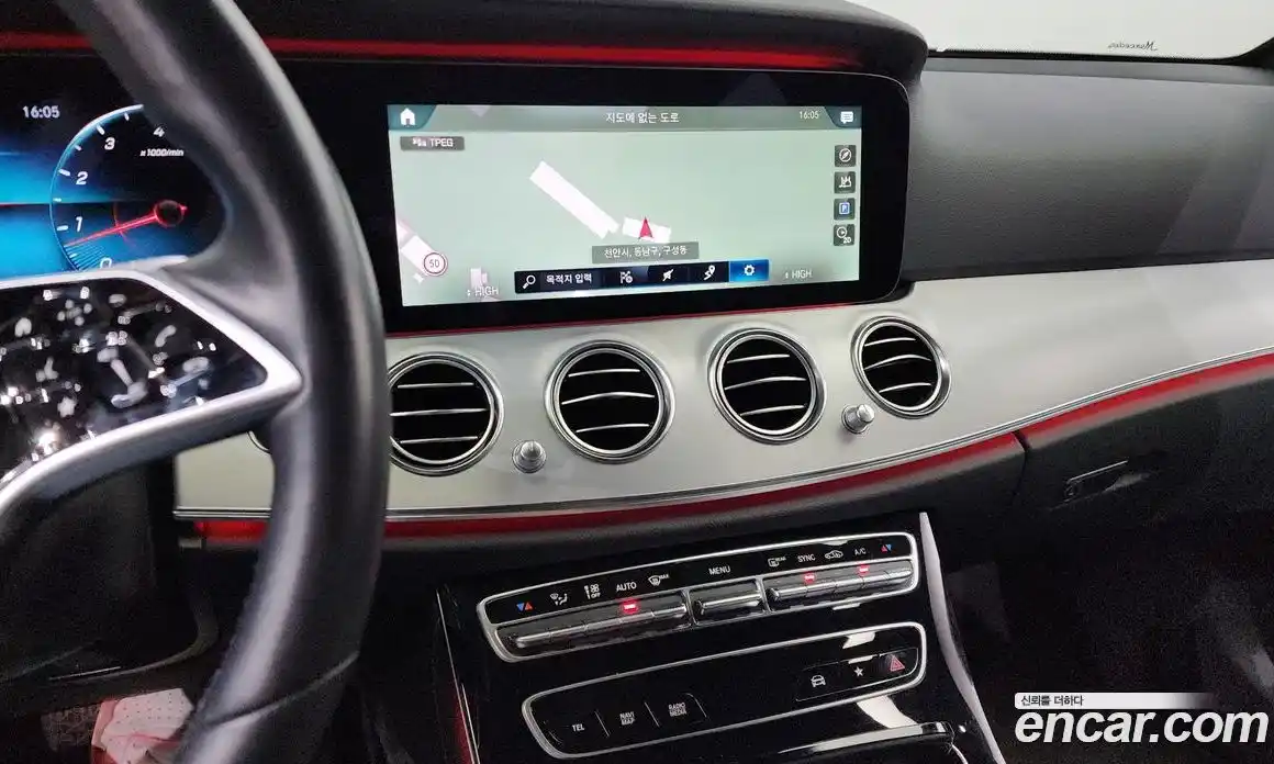 Mercedes-Benz E-Class 2021 2.0 Автомат в Москве № 178427, фото 16