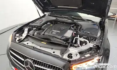 Mercedes-Benz E-Class 2021 2.0 Автомат в Москве № 178427, миниатюра 3