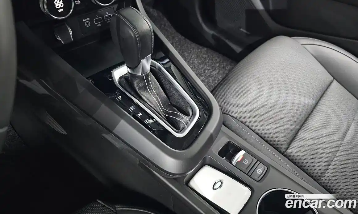 Renault XM3 2022 1.3 Автомат в Москве № 178475, фото 12