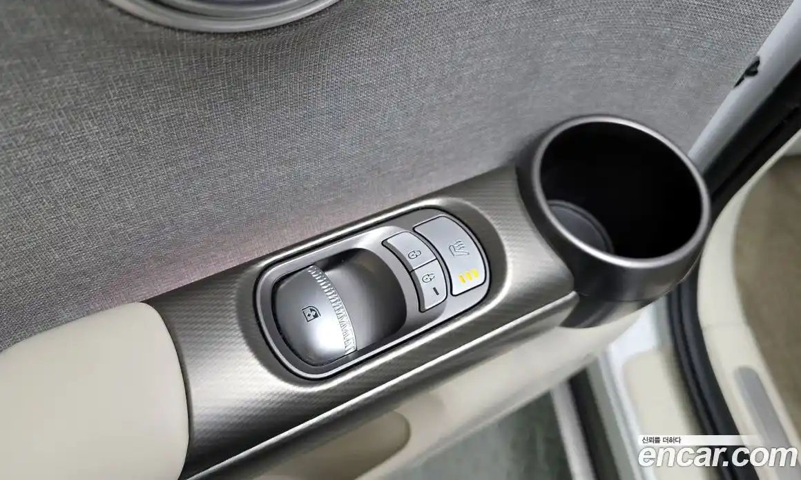 Genesis GV60 2022 0.1 Автомат в Москве № 179291, фото 18