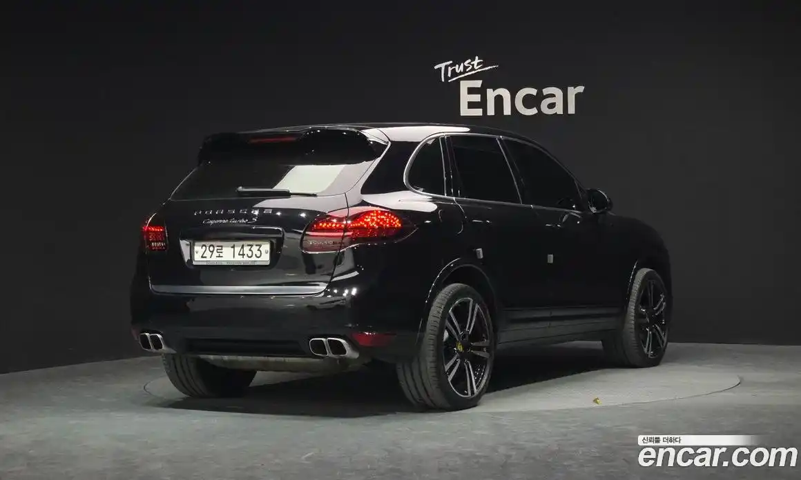 Porsche Cayenne 2014 4.8 Автомат в Москве № 181197, фото 14