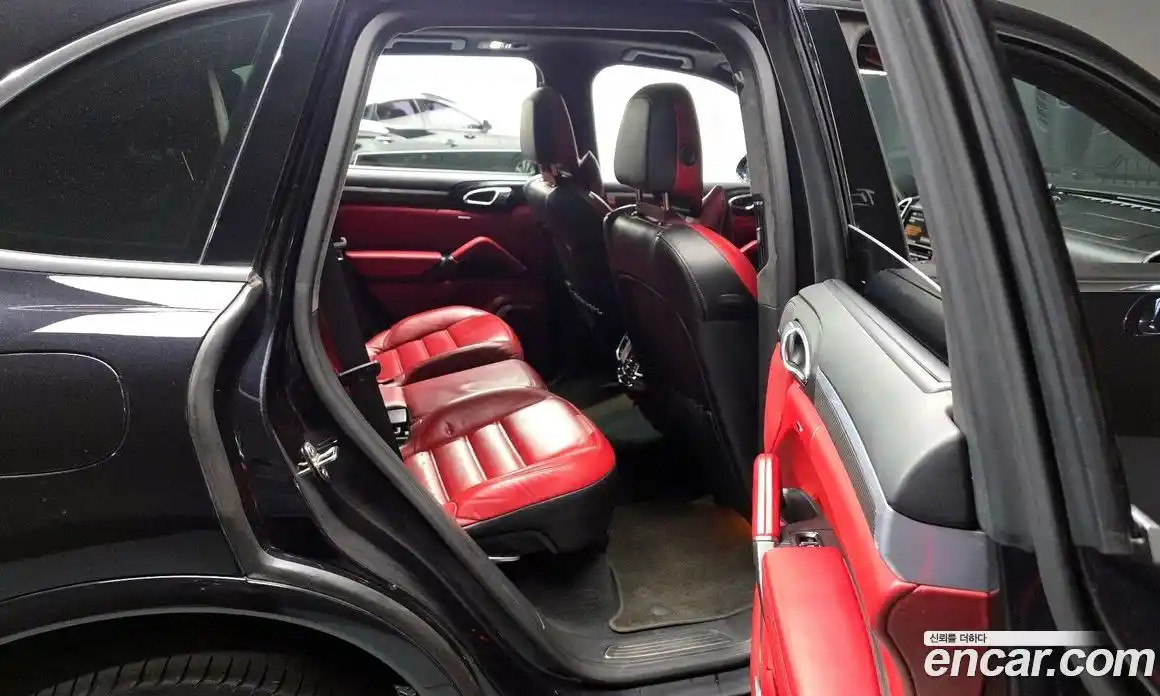 Porsche Cayenne 2014 4.8 Автомат в Москве № 181197, фото 3