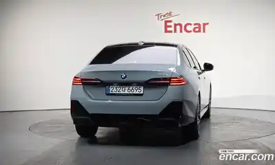 BMW 5-Series 2025 2.0 Автомат в Москве № 186944, миниатюра 3