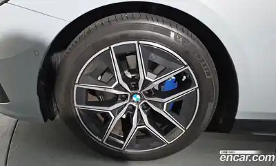 BMW 5-Series 2025 2.0 Автомат в Москве № 186944, миниатюра 4