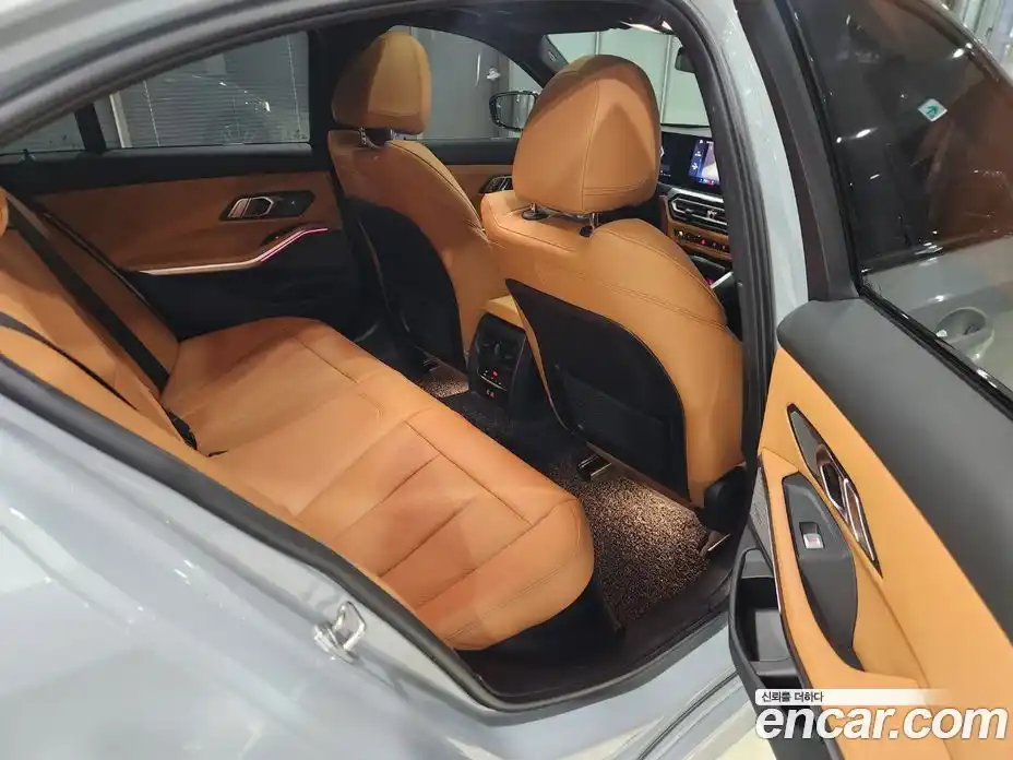 BMW 3-Series 2023 2.0 Автомат в Москве № 187579, фото 16