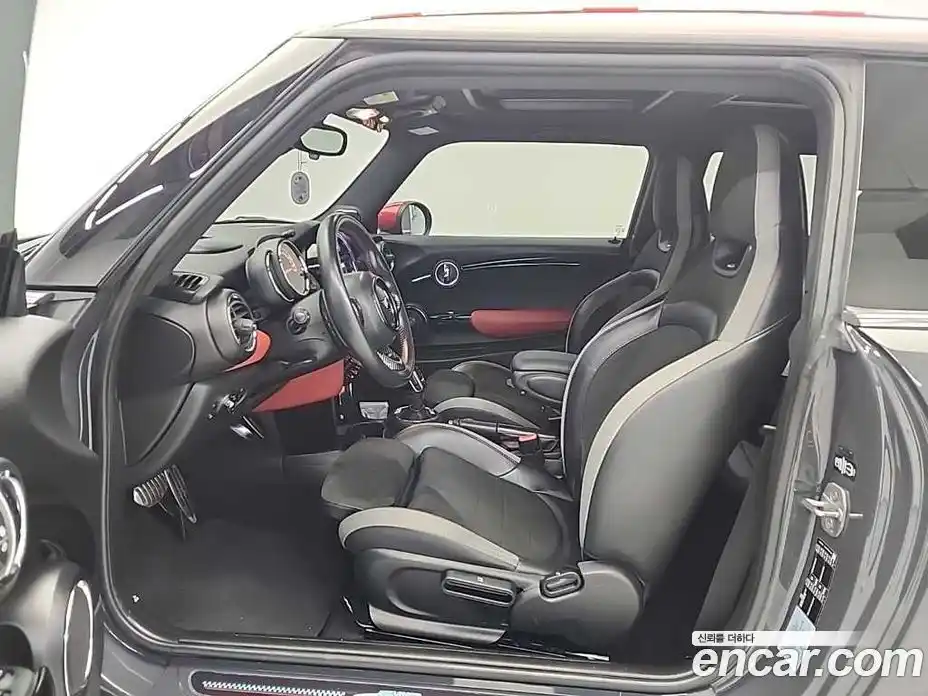 Mini Cooper 2020 2.0 Автомат в Москве № 188857, фото 11