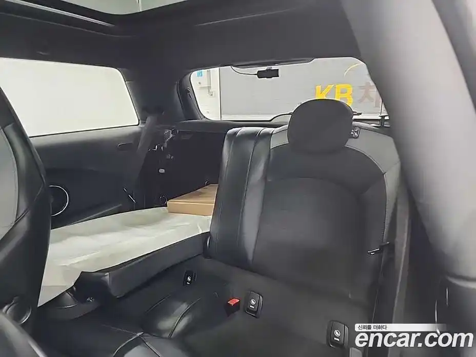 Mini Cooper 2020 2.0 Автомат в Москве № 188857, фото 12