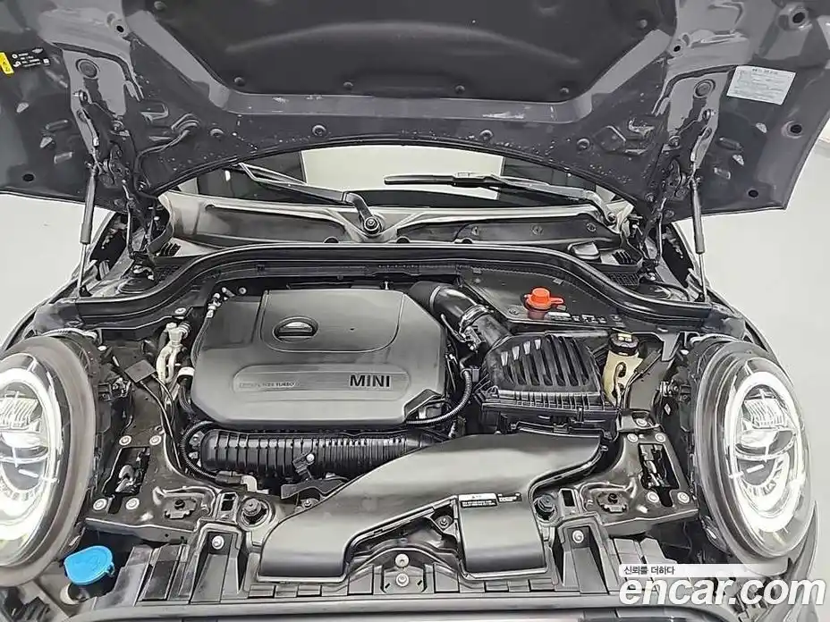 Mini Cooper 2020 2.0 Автомат в Москве № 188857, фото 5