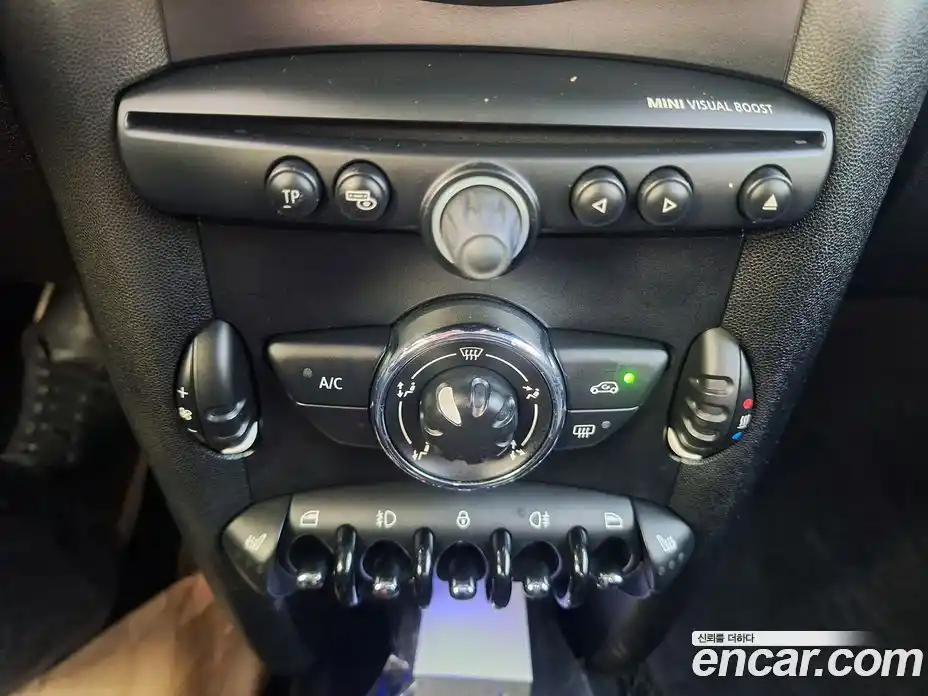 Mini Cooper 2013 1.6 Автомат в Москве № 189216, фото 12