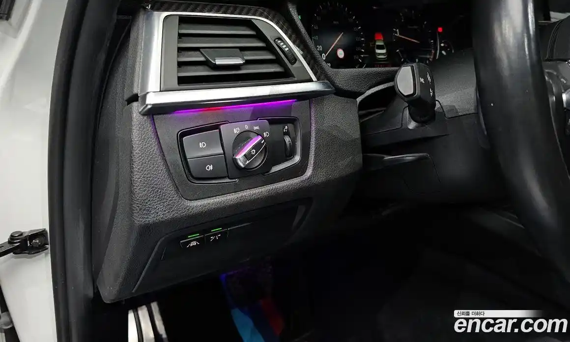 BMW 3-Series 2018 2.0 Автомат в Москве № 191967, фото 18