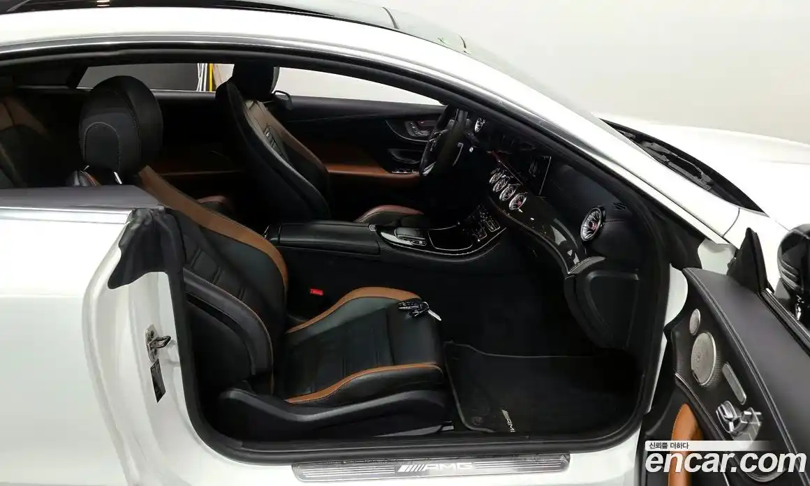 Mercedes-Benz E-Class 2022 3.0 Автомат в Москве № 192592, фото 12