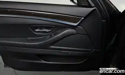 BMW 5-Series 2015 2.0 Автомат в Москве № 192986, миниатюра 11