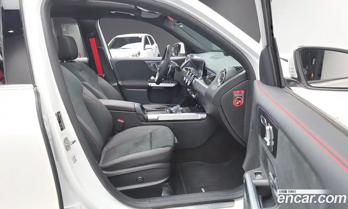 Mercedes-Benz GLB-Class 2025 2.0 Автомат в Москве № 193654, фото 5