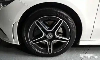 Mercedes-Benz CLA-Class 2020 2.0 Автомат в Москве № 194986, миниатюра 3