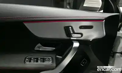 Mercedes-Benz CLA-Class 2020 2.0 Автомат в Москве № 194986, миниатюра 7