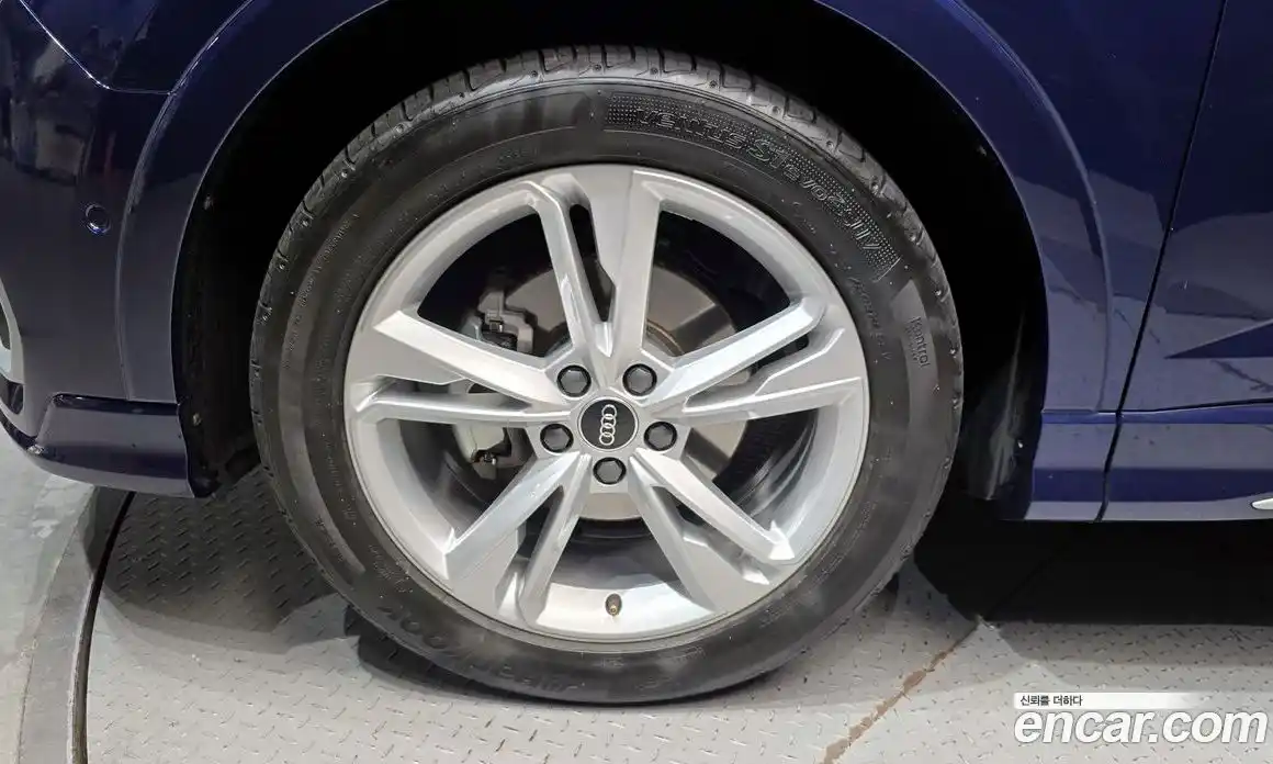 Audi Q3 2023 2.0 Автомат в Москве № 196049, фото 5