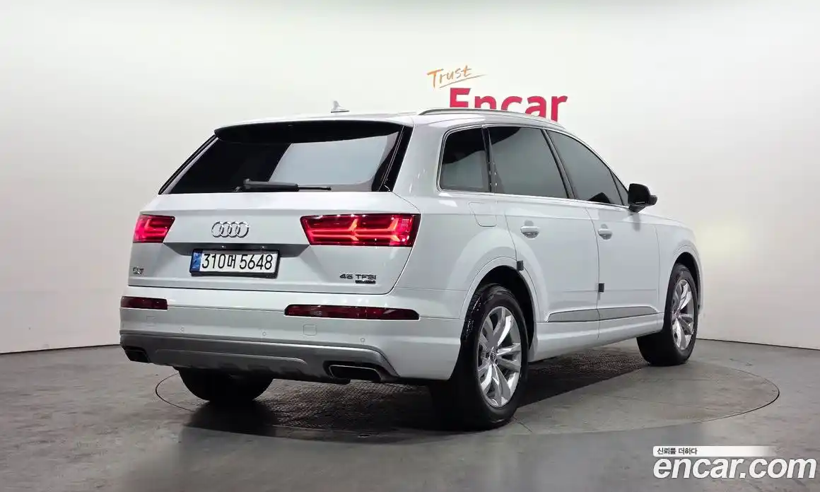 Audi Q7 2019 2.0 Автомат в Москве № 196153, фото 2