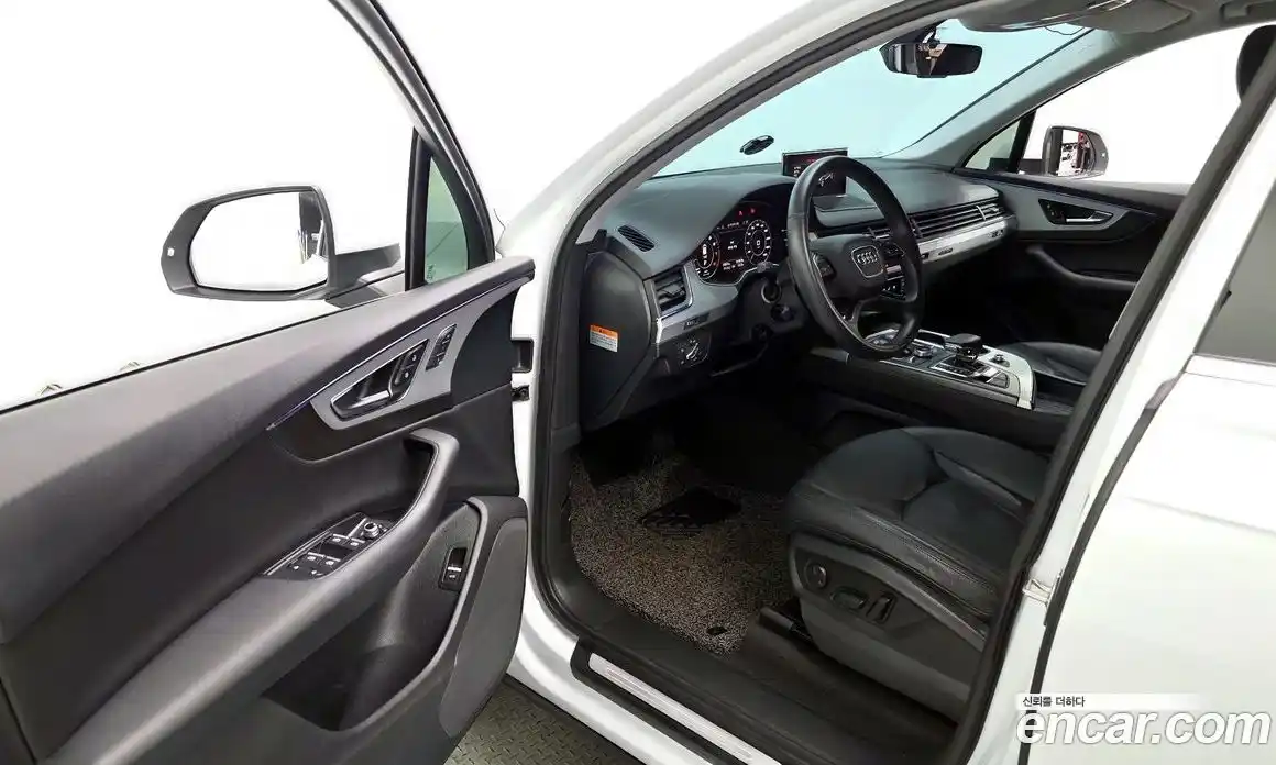 Audi Q7 2019 2.0 Автомат в Москве № 196153, фото 10