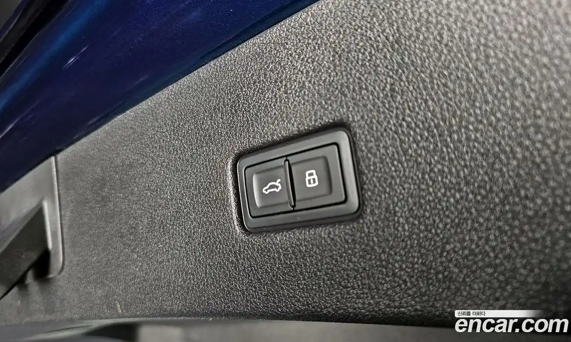 Audi Q8 2021 3.0 Автомат в Москве № 196463, фото 12