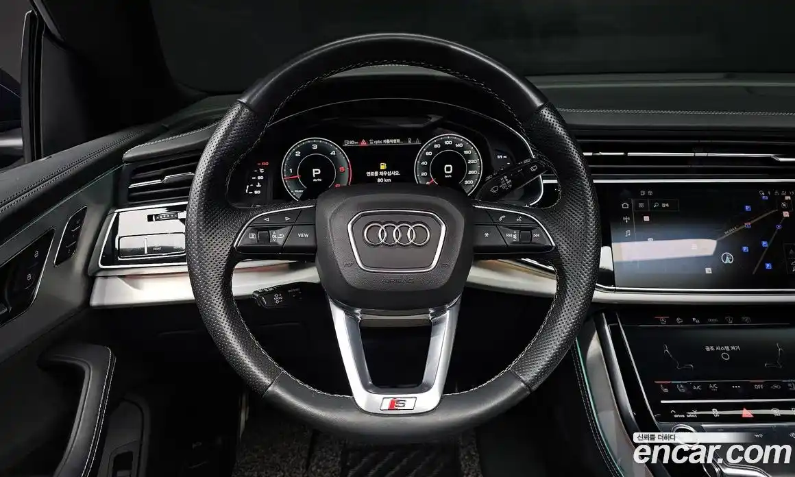 Audi Q8 2021 3.0 Автомат в Москве № 196463, фото 16