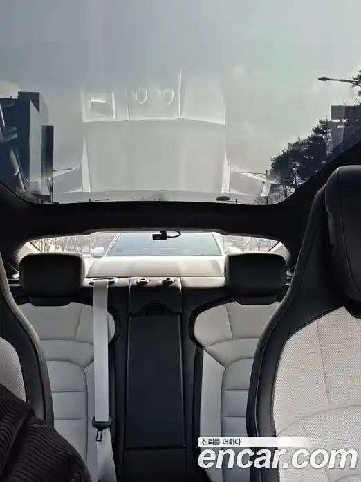 Porsche Taycan 2025 Автомат в Москве № 197154, фото 13