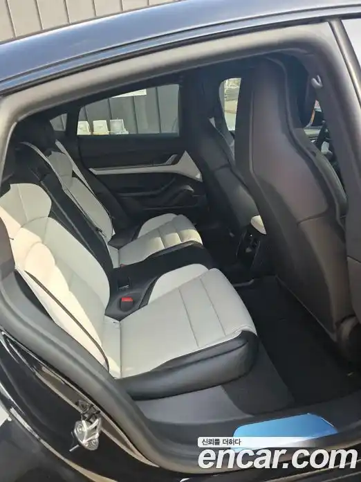 Porsche Taycan 2025 Автомат в Москве № 197154, фото 8