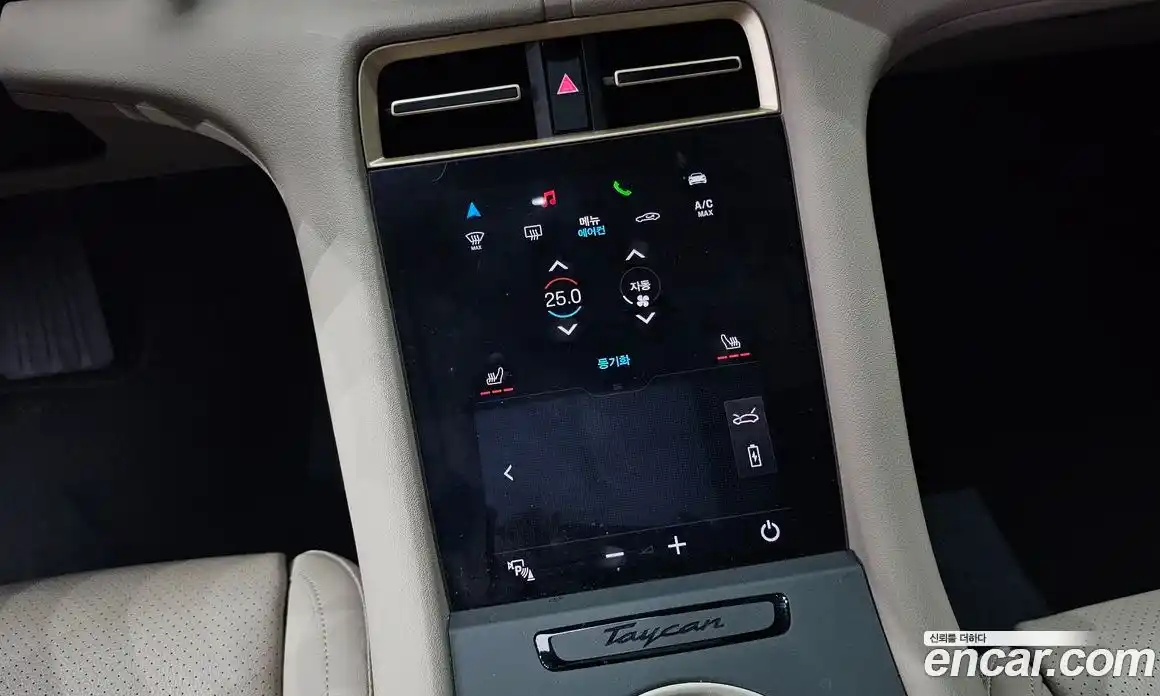 Porsche Taycan 2023 0.1 Автомат в Москве № 197195, фото 19