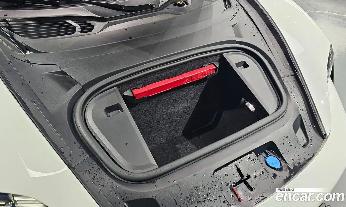 Porsche Taycan 2023 0.1 Автомат в Москве № 197195, фото 6