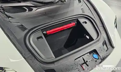 Porsche Taycan 2023 0.1 Автомат в Москве № 197195, миниатюра 6