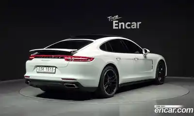 Porsche Panamera 2018 3.0 Автомат в Москве № 197666, миниатюра 3