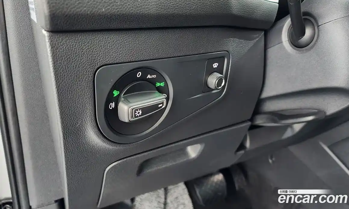 Volkswagen Tiguan 2023 2.0 Автомат в Москве № 199001, фото 11