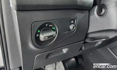 Volkswagen Tiguan 2023 2.0 Автомат в Москве № 199001, миниатюра 11