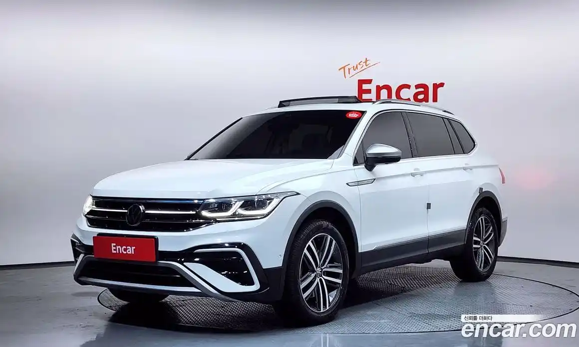 Volkswagen Tiguan 2023 2.0 Автомат в Москве № 199001, фото 4