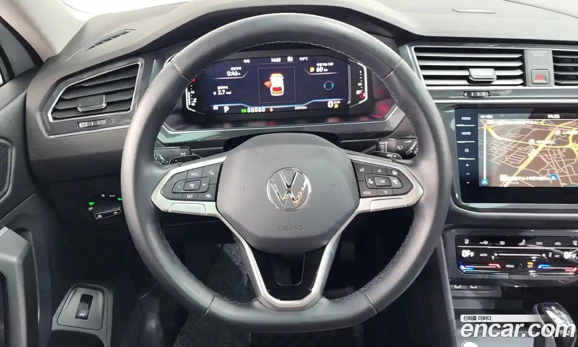 Volkswagen Tiguan 2023 2.0 Автомат в Москве № 199001, фото 8