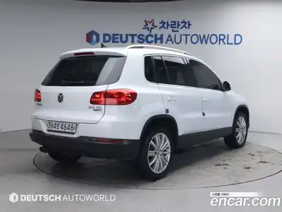 Volkswagen Tiguan 2016 2.0 Автомат в Москве № 199313, миниатюра 2