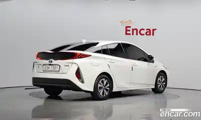 Toyota Prius 2017 1.8 Автомат в Москве № 199616, миниатюра 2