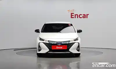 Toyota Prius 2017 1.8 Автомат в Москве № 199616, миниатюра 3