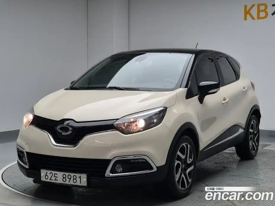 Renault QM3 2014 1.5 Автомат в Москве № 210067, фото 1