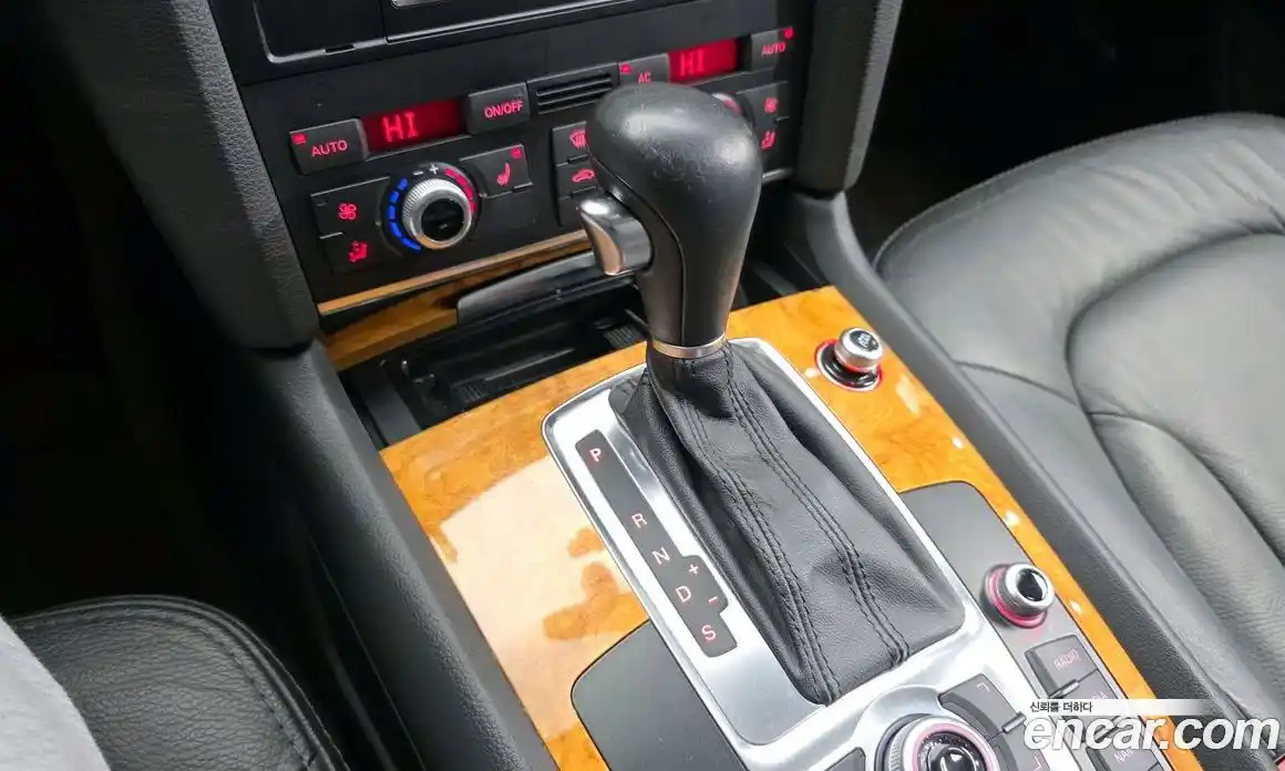 Audi Q7 2011 3.0 Автомат в Москве № 212657, фото 20