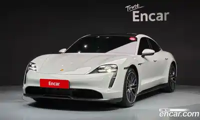 Porsche Taycan, 2023