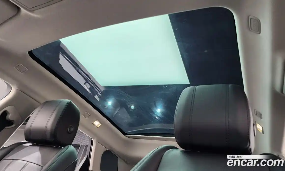 Land Rover Range-Rover Evoque 2020 2.0 Автомат в Москве № 213335, фото 16