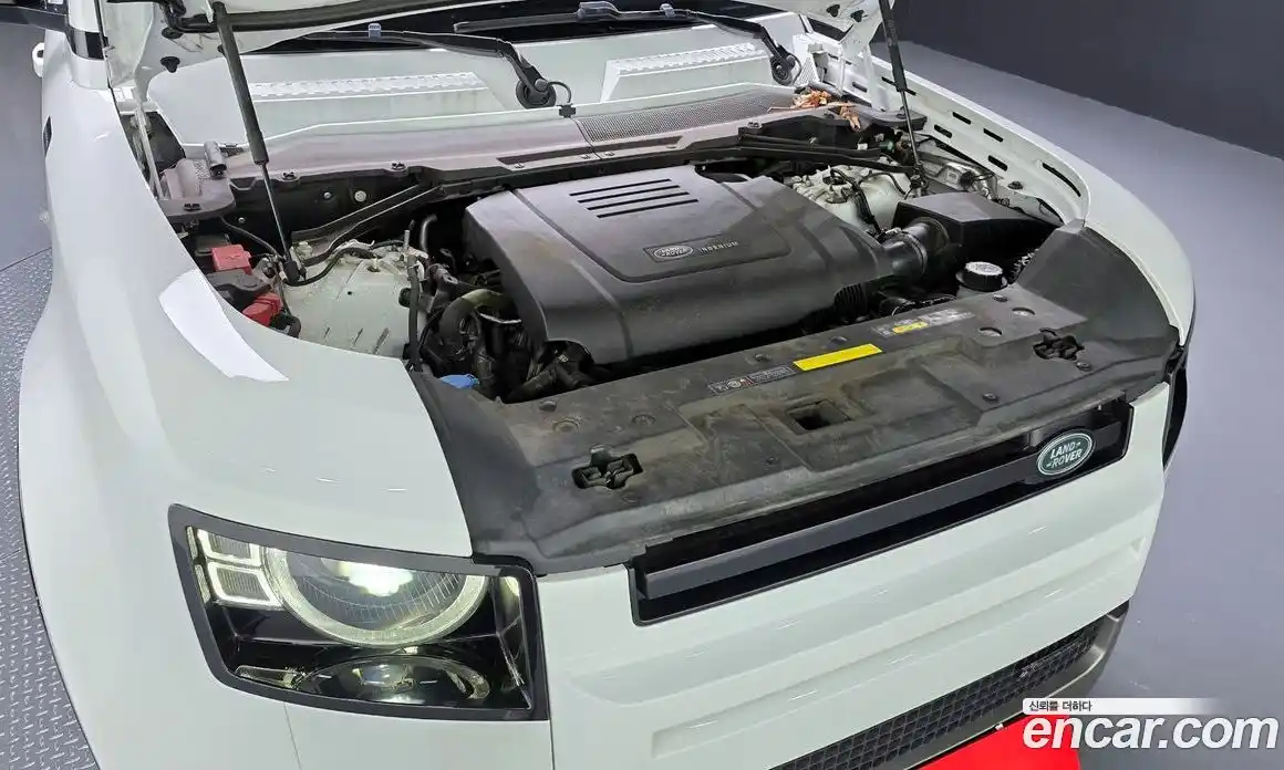 Land Rover Defender 2022 2.0 Автомат в Москве № 213355, фото 13