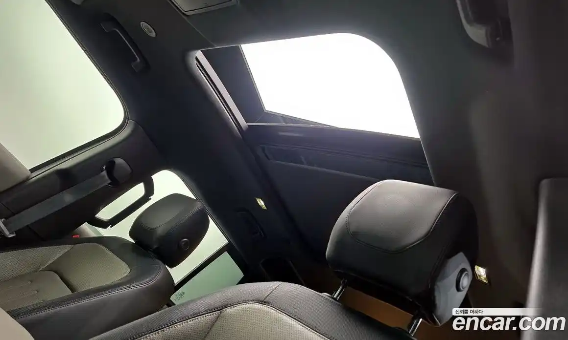 Land Rover Defender 2022 2.0 Автомат в Москве № 213355, фото 18