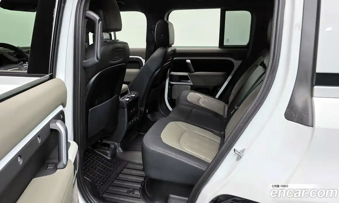 Land Rover Defender 2022 2.0 Автомат в Москве № 213355, фото 19