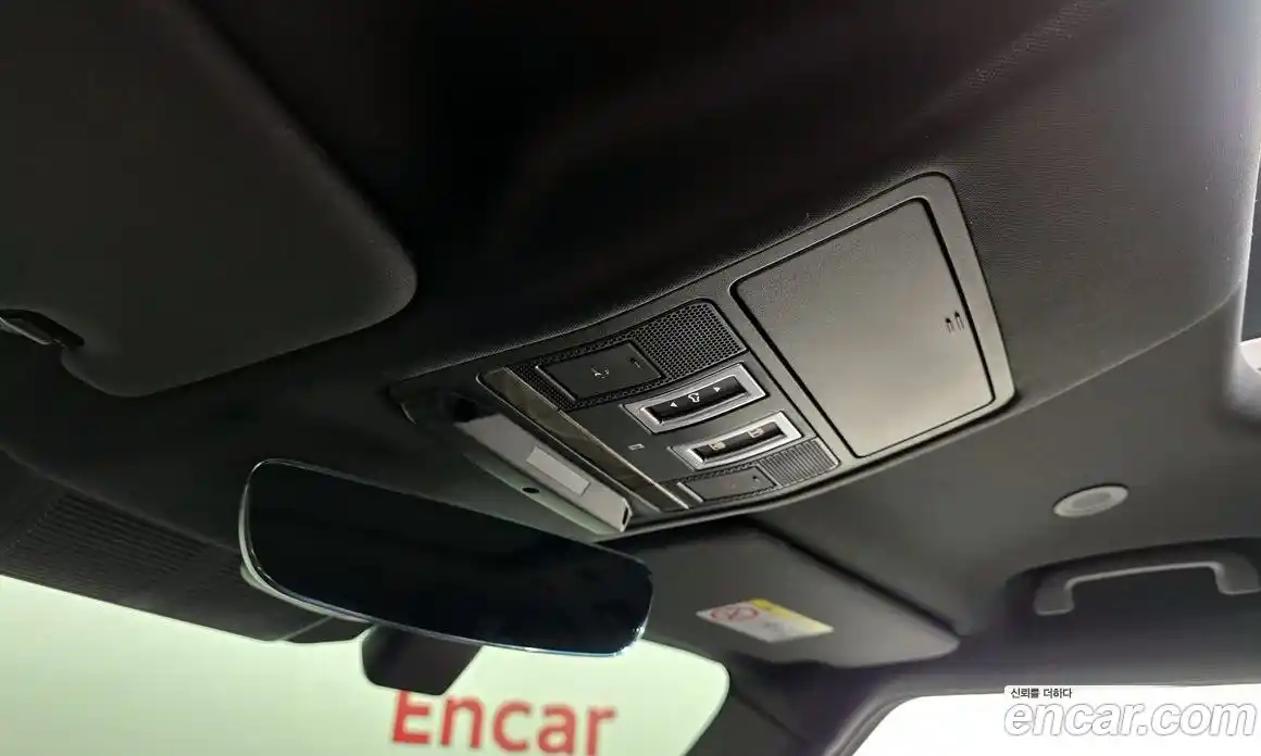 Land Rover Defender 2022 2.0 Автомат в Москве № 213355, фото 3